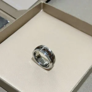 2026新品 リング BVLGARI ブルガリ 誰でもおしゃれに決まる定番モデル 商品画像 1