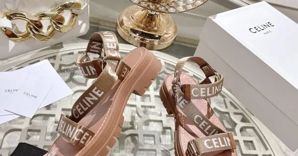 2026新作 サンダル CELINE セリーヌ SNS話題沸騰 今季大人気モデル 商品画像 11