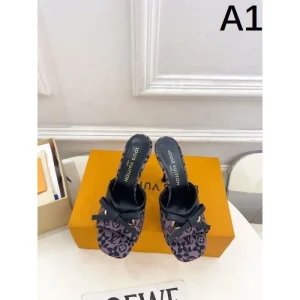2026新作 サンダル LOUIS VUITTON ルイヴィトン 希少限定 入手困難モデル 商品画像 1