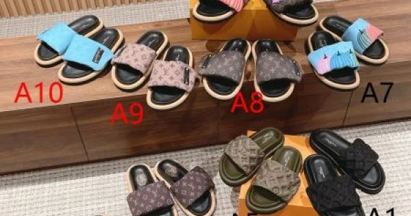 LOUIS VUITTON 2026新作 ルイヴィトン サンダル・ミュール 大人カジュアルスタイル 商品画像 11