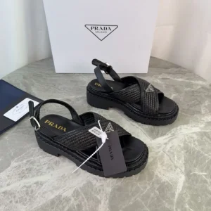 2026春夏新作 PRADA プラダ サンダル・ミュール 夏でも快適な履き心地モデル 商品画像 1