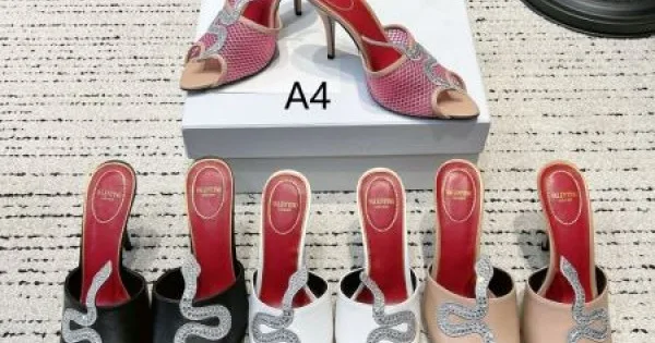2026春夏新作 VALENTINO ヴァレンティノ サンダル・ミュール 限定コレクションモデル 商品画像 11