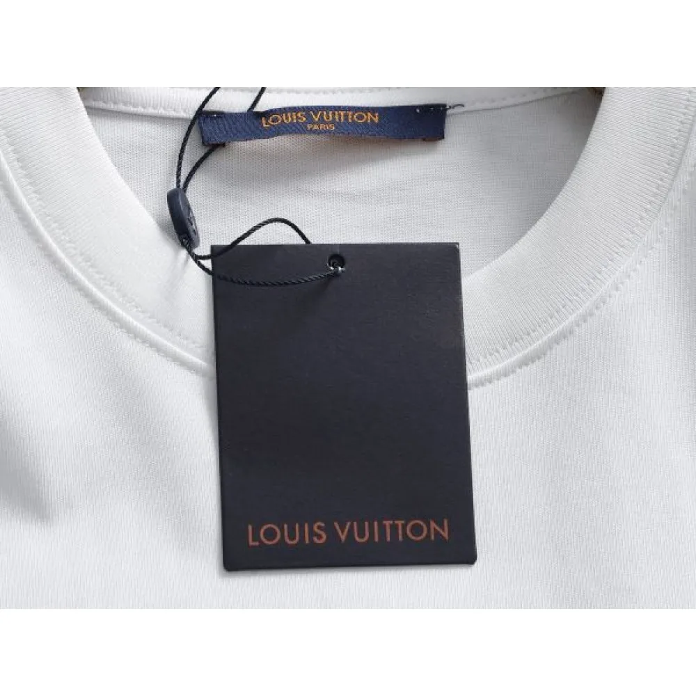 2026新品 半袖Tシャツ LOUIS VUITTON ルイヴィトン 販売店舗限定モデル、希少アイテム 商品画像 9