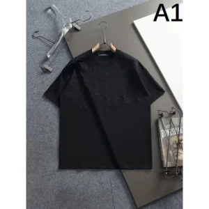 2026新品 半袖Tシャツ LOUIS VUITTON ルイヴィトン 足元の注目アイテムで差をつける 商品画像 1