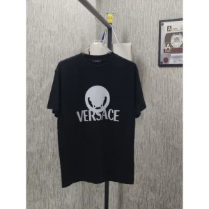 2026春夏新作 VERSACE ヴェルサーチェ 今期新作!夏のマストアイテム 商品画像 1