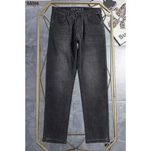 2026新品 ジーンズ GUCCI グッチ 大人の色気を引き立てる! 商品画像 1