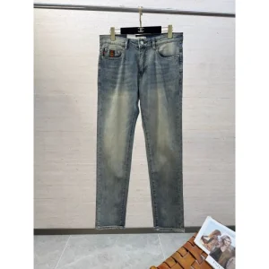 2026新品 ジーンズ GUCCI グッチ 新作限定リリースの希少モデル 商品画像 1
