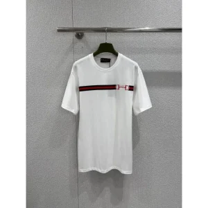 2026新品 半袖Tシャツ GUCCI グッチ スタイリッシュな存在感 商品画像 1