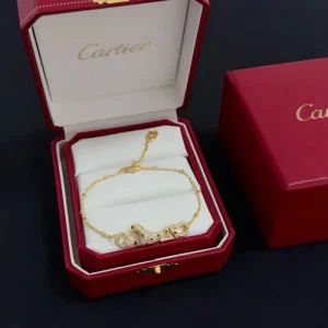 2026新品 ブレスレット CARTIER カルティエ 程よいカジュアル感が魅力 商品画像 1