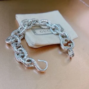 2026新品 ブレスレット GUCCI グッチ 定番のストリートスタイルに最適 商品画像 1