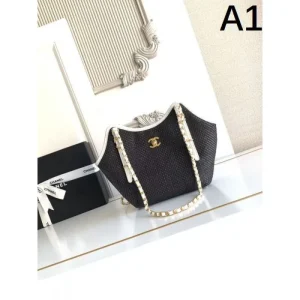 2026新品 トートバッグ CHANEL シャネル 希少感漂う クラシックモデル 商品画像 1