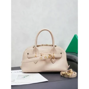 2026新品 トートバッグ MIU MIU ミュウミュウ フェミニンモード 上質可愛い 商品画像 1