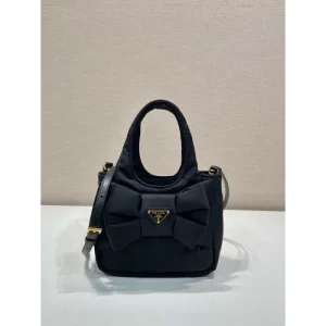 PRADA プラダ ショルダーバッグ 2026新作 春夏新作 奇跡の再入荷モデル 商品画像 1