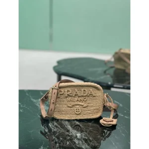PRADA プラダ ショルダーバッグ 2026新作 雑誌掲載の春夏新作モデル 商品画像 1