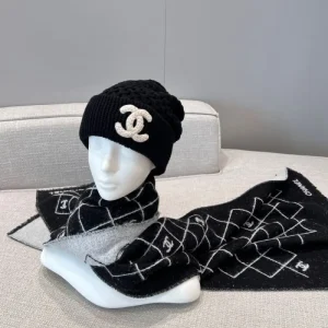 2026年新作 スカーフ CHANEL シャネル 印象的で存在感のあるデザイン 商品画像 1