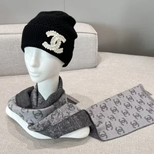 2026年新作 スカーフ CHANEL シャネル 数量限定の特別セール価格 商品画像 1