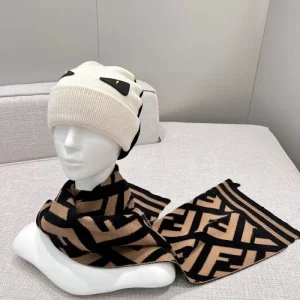 2026年新作 スカーフ FENDI フェンディ 話題性抜群の最新トレンドモデル 商品画像 1