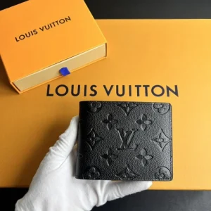 2026新品 二つ折り財布 LOUIS VUITTON ルイヴィトン 圧倒的人気 ベストセラー定番モデル 商品画像 1
