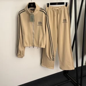 2026年新作 BALENCIAGA バレンシアガ セットアップ カジュアル×高級感 トレンドモデル 商品画像 1