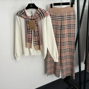 2026年新作 BURBERRY バーバリー セットアップ 明るい印象 上品カジュアル 商品画像 1