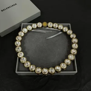 2026新品 ネックレス BALENCIAGA バレンシアガ 日本未上陸モデルとして話題 商品画像 1