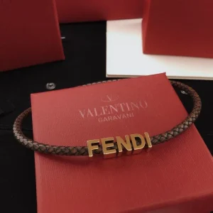2026新品 ネックレス FENDI フェンデイ 今シーズン特に人気の注目作 商品画像 1