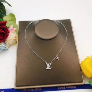 2026新品 ネックレス LOUIS VUITTON ルイヴィトン おしゃれ上級者向け新作 商品画像 1