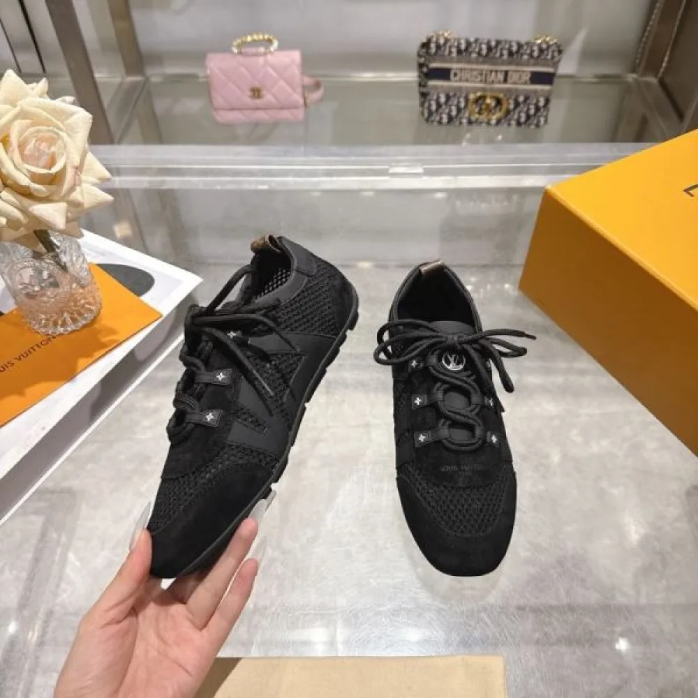 2026春夏新作 LOUIS VUITTON ルイヴィトン スニーカー ギフトにも最適なモデル 商品画像 3