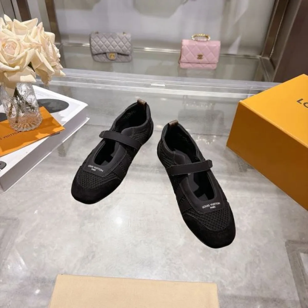 LOUIS VUITTON 2026SS ルイヴィトン スニーカー 定番人気アイテム 商品画像 2