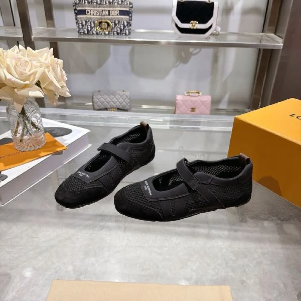 LOUIS VUITTON 2026SS ルイヴィトン スニーカー 定番人気アイテム 商品画像 4